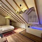 Chestnut Hill 3* Bajram Curri