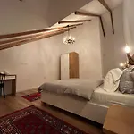 Chestnut Hill Szálloda Bajram Curri