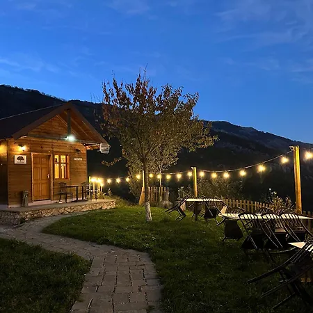 Szálloda Chestnut Hill Bajram Curri