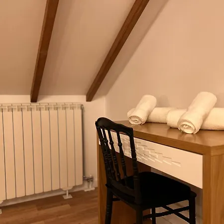 Szálloda Chestnut Hill Bajram Curri