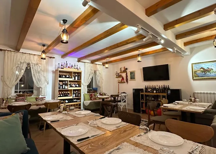 Chestnut Hill Hotel 3*