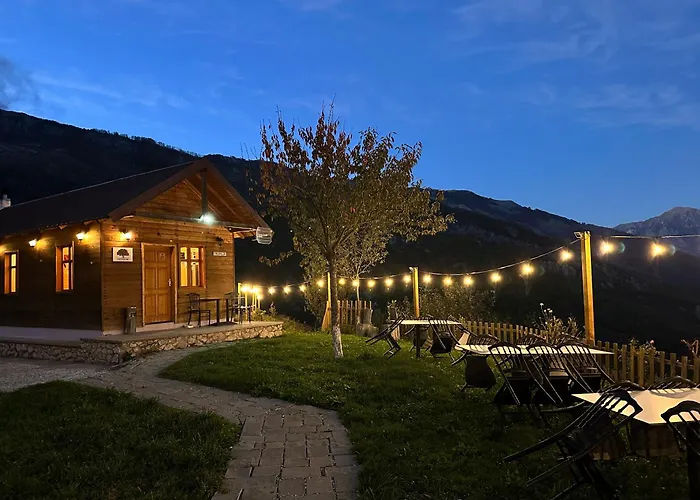 Hotel Chestnut Hill Bajram Curri