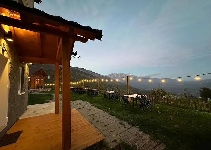 Hotel Chestnut Hill Bajram Curri