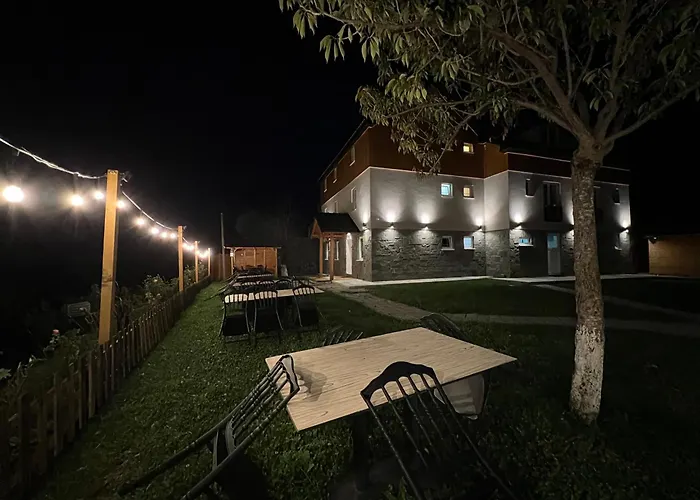 Hotel Chestnut Hill Bajram Curri