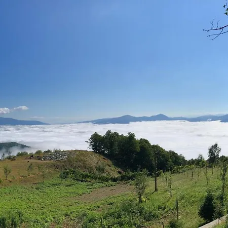 Hotel Chestnut Hill Bajram Curri