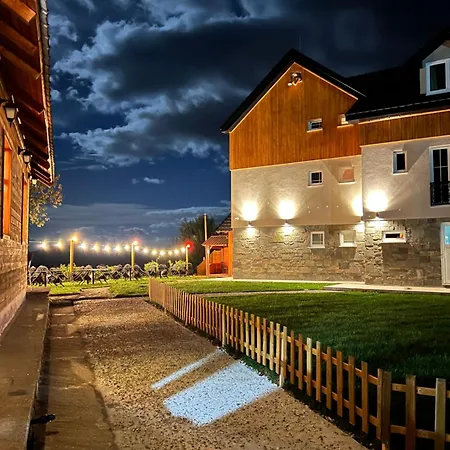فندق Chestnut Hill 3*