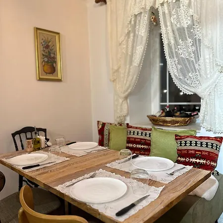 فندق Chestnut Hill Bajram Curri