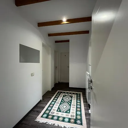 Chestnut Hill فندق 3*