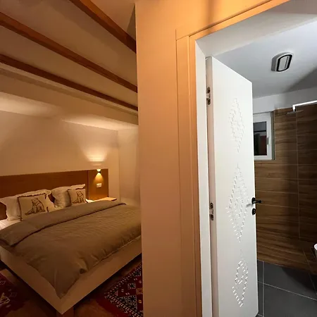 Chestnut Hill Hotel