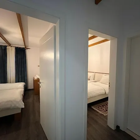 Chestnut Hill Hotel 3*